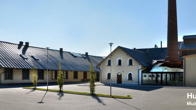 Doprovodný program na Česko jede Sázava